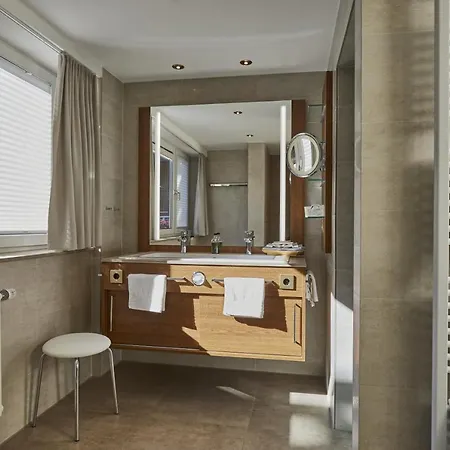Reppert Hotel