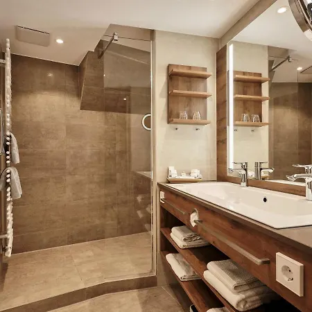 Reppert Hotel 4*