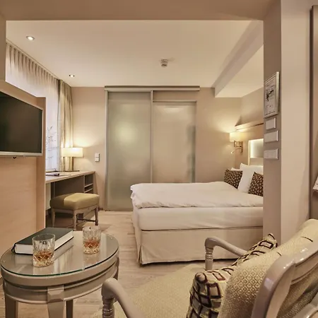 Reppert Hotel 4*